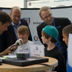 News 21.11.2011 - FSV und Hessenstiftung: weiter über Sport fürs Lesen begeistern