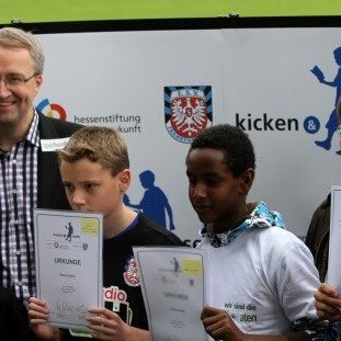 News 27.02.2014 - Projekt kicken und lesen - Doppelpass ins leben 2014