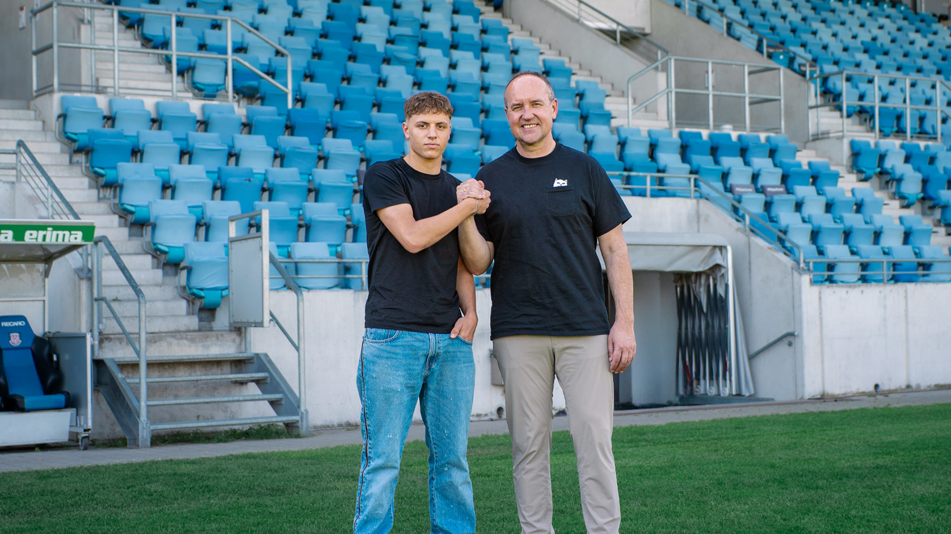 Dwayn Meene receives professional contract with FSV Frankfurt!